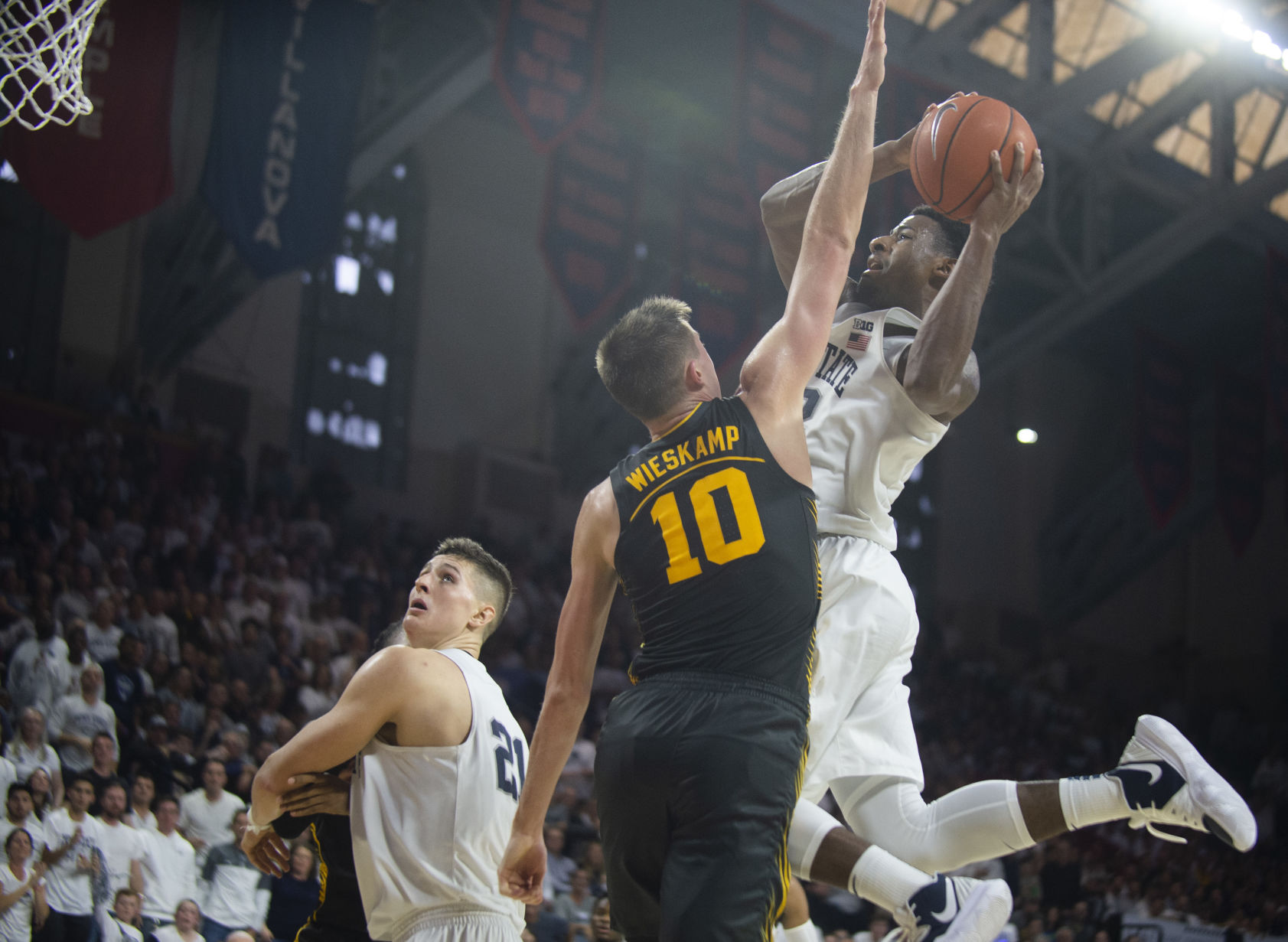 Penn State vs Iowa at Palestra, Brockington (12)
